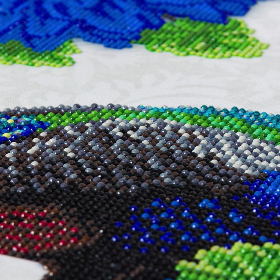 Craft Buddy Partial Crystal Mounted Crystal Art Kit 30cm x 30cm ~ Flowering Peacock